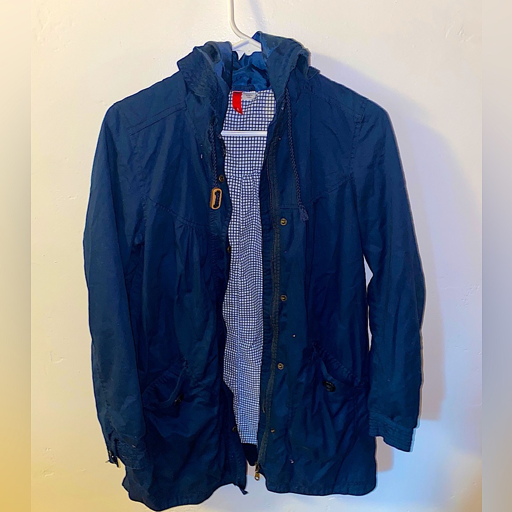 Light Raincoat - barely worn - size 4